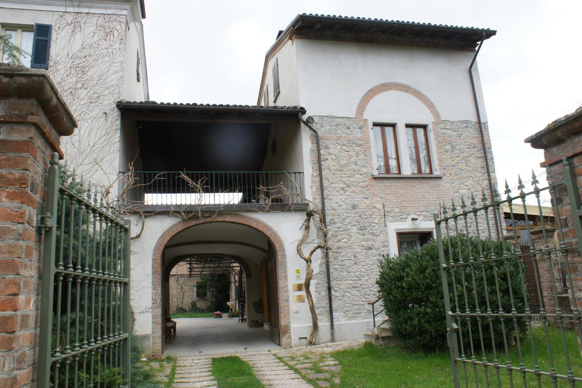 Tenuta Terensano Guest House Monleale Exterior photo