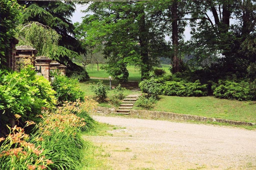 Tenuta Terensano Guest House Monleale Exterior photo